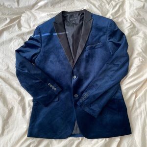 Men’s Slim-Fit Velvet Sport Coat.